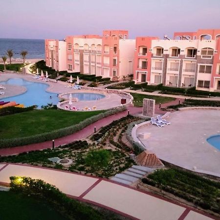Oyster Bay Beach Resort Abu Dabab Exterior foto