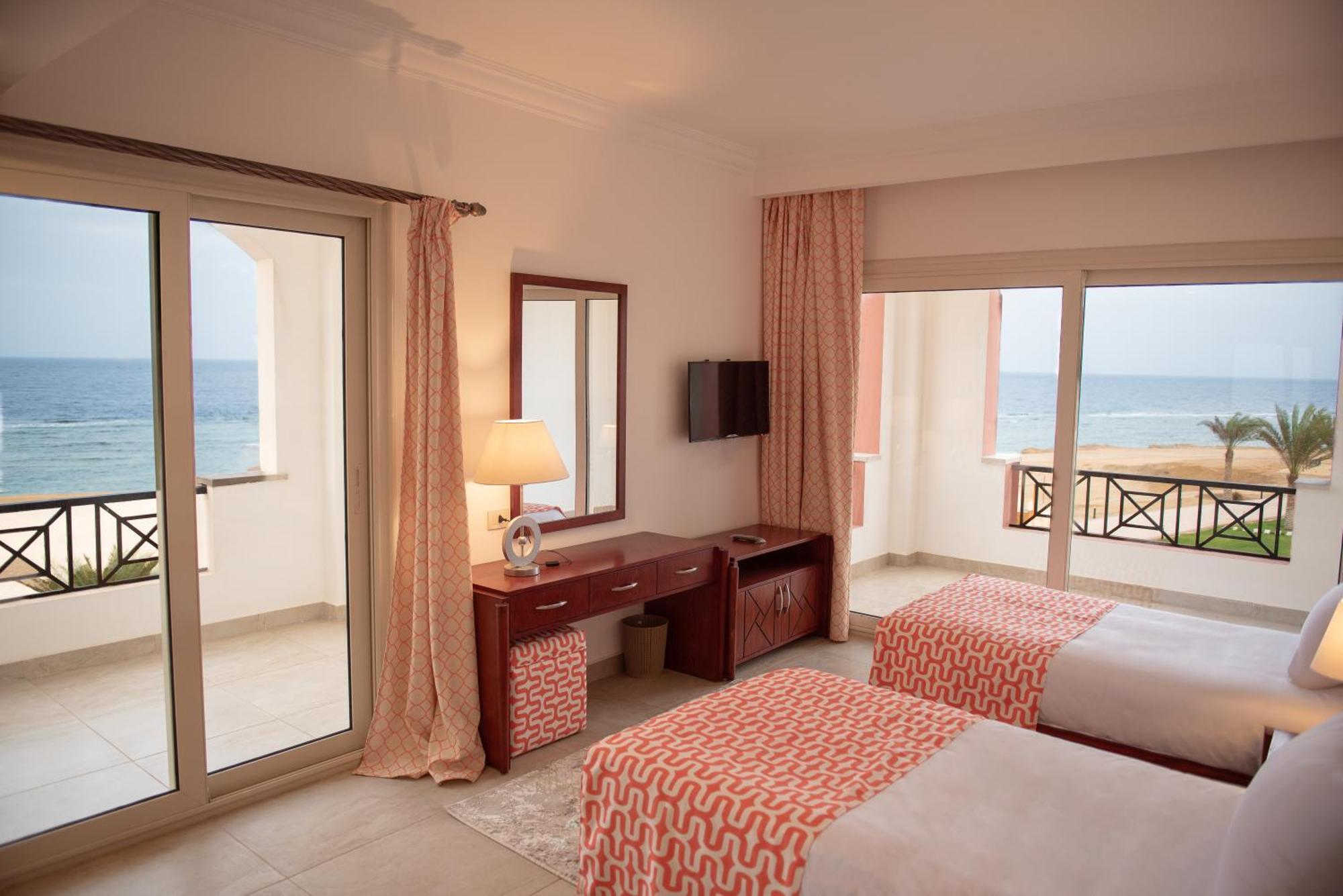 Oyster Bay Beach Resort Abu Dabab Exterior foto