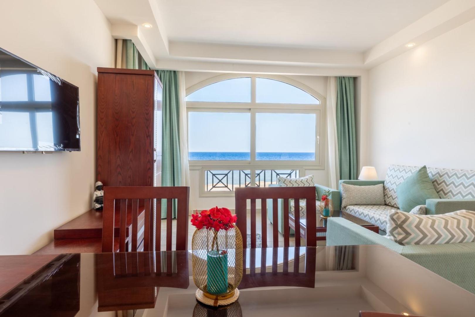 Oyster Bay Beach Resort Abu Dabab Exterior foto
