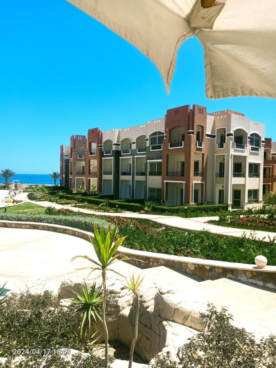 Oyster Bay Beach Resort Abu Dabab Exterior foto