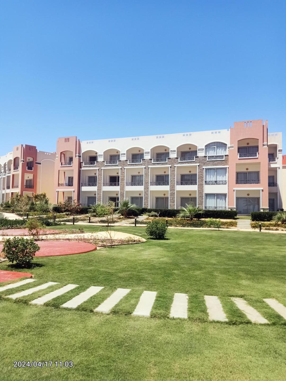 Oyster Bay Beach Resort Abu Dabab Exterior foto