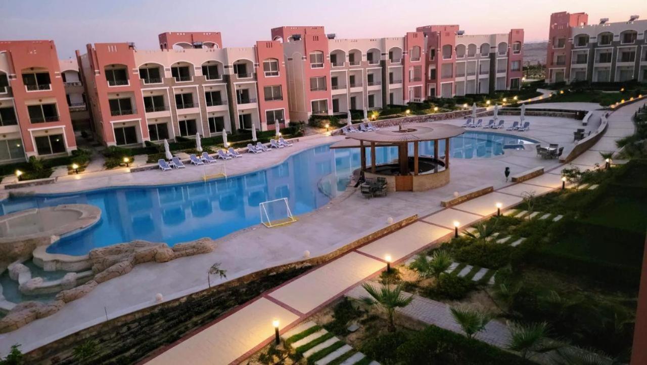 Oyster Bay Beach Resort Abu Dabab Exterior foto