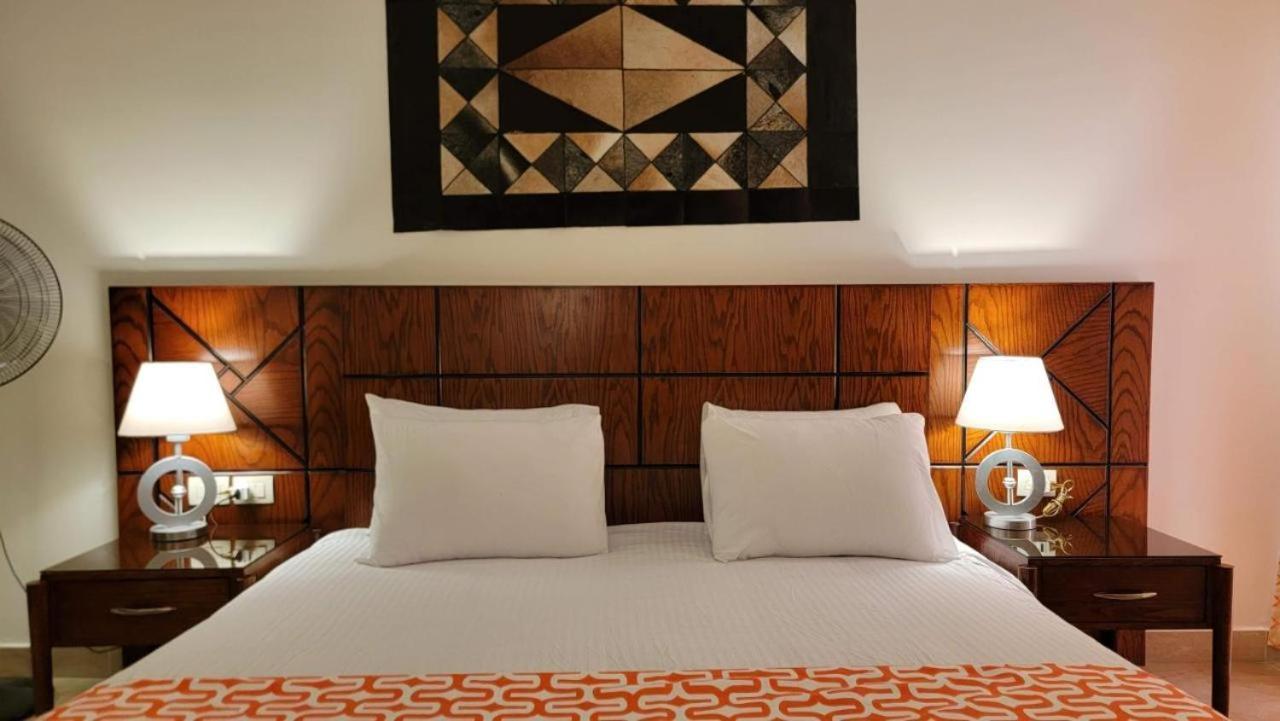 Oyster Bay Beach Resort Abu Dabab Exterior foto