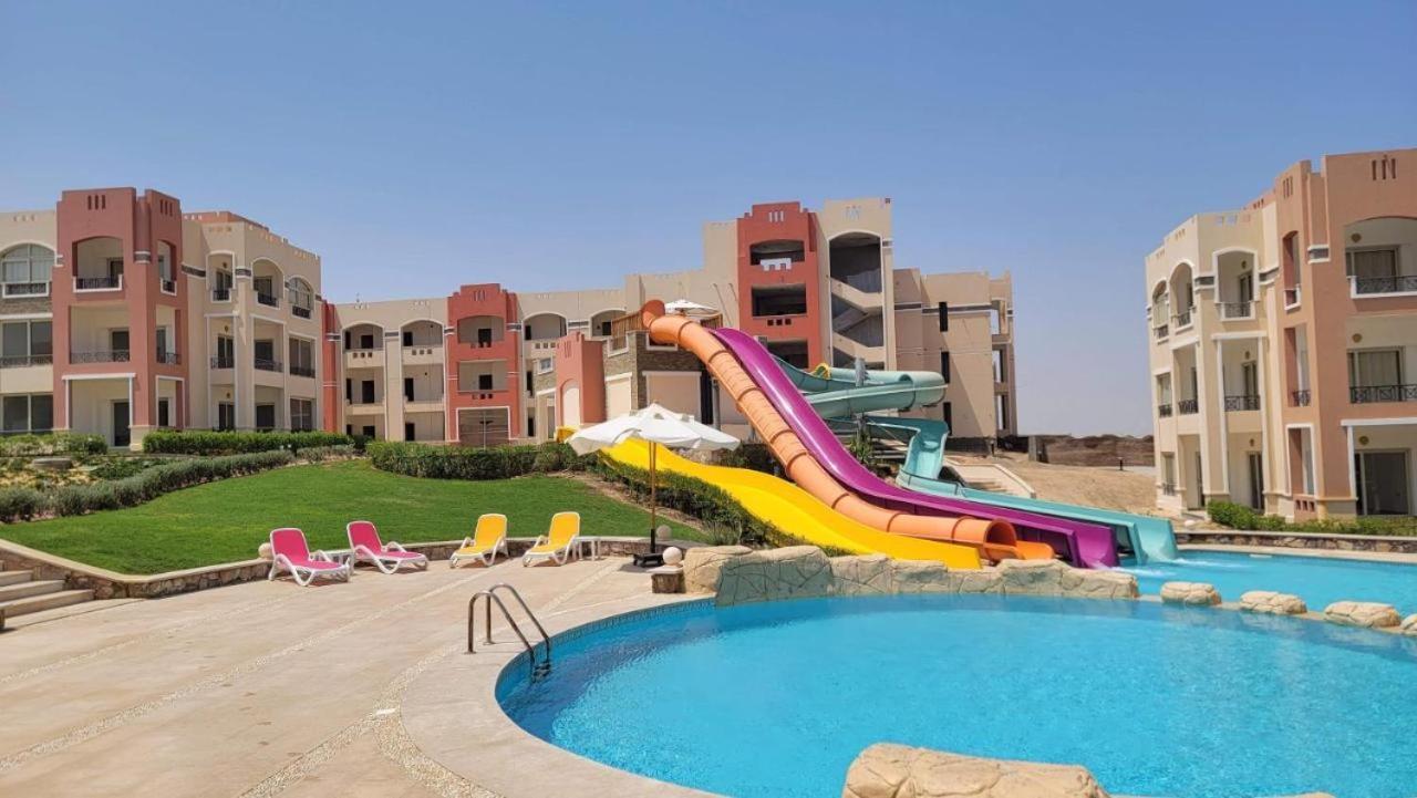 Oyster Bay Beach Resort Abu Dabab Exterior foto